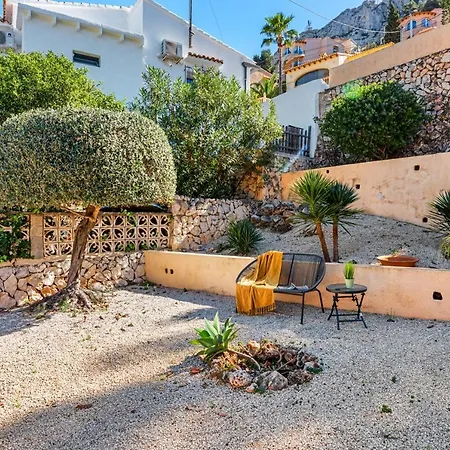Ruby - Plusholidays * Calpe
