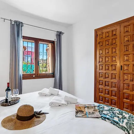 Ruby - Plusholidays Villa